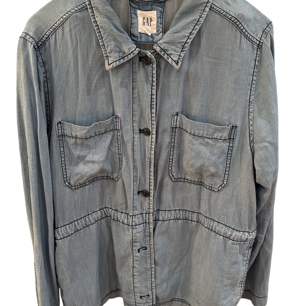 GAP Women's Light Blue Denim Jacket